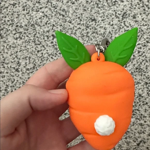 Orange Carrot Pocketbac Holder - Picture 5 of 6
